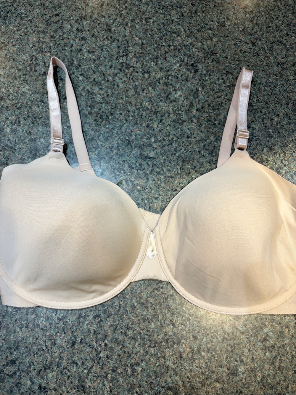 Olga 42DD Nude Underwire Bra Adjustable Straps